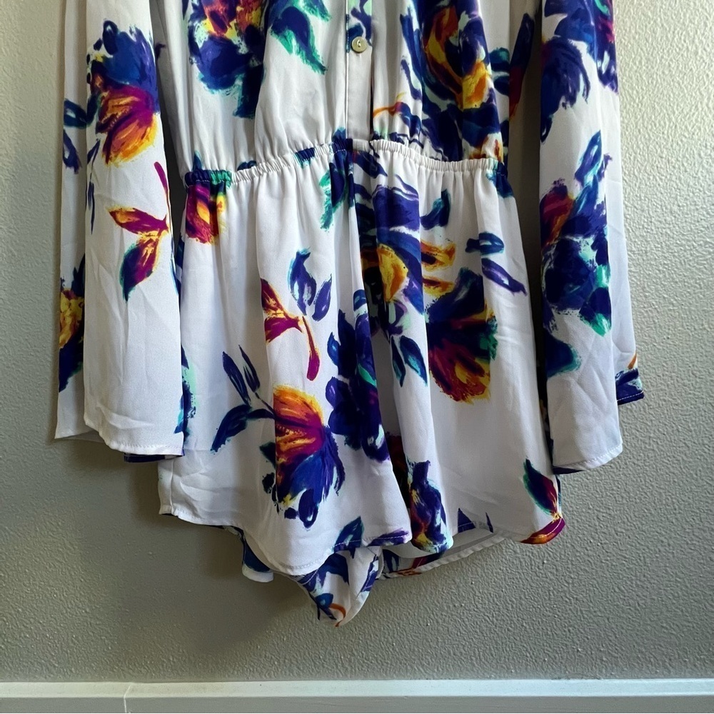 Show Me Your MuMu Red Rocks Romper in Petal Paint - White and Blue - Size S - Picture 7 of 10